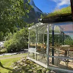 Melkevoll Bretun Feriehus *