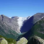 Melkevoll Bretun Nyaraló
