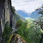 Nyaraló Melkevoll Bretun *