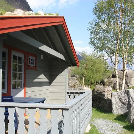 Melkevoll Bretun Briksdalsbre