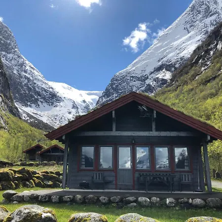 Holiday home Melkevoll Bretun Briksdalsbre