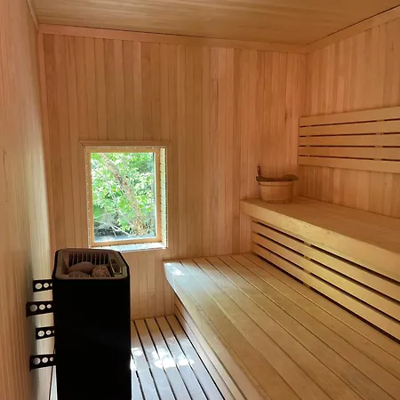 Melkevoll Bretun Briksdalsbre